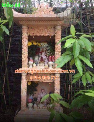 Bàn thờ thiên thờ thần linh trước nhà bằng đá vàng tại bến tre 44