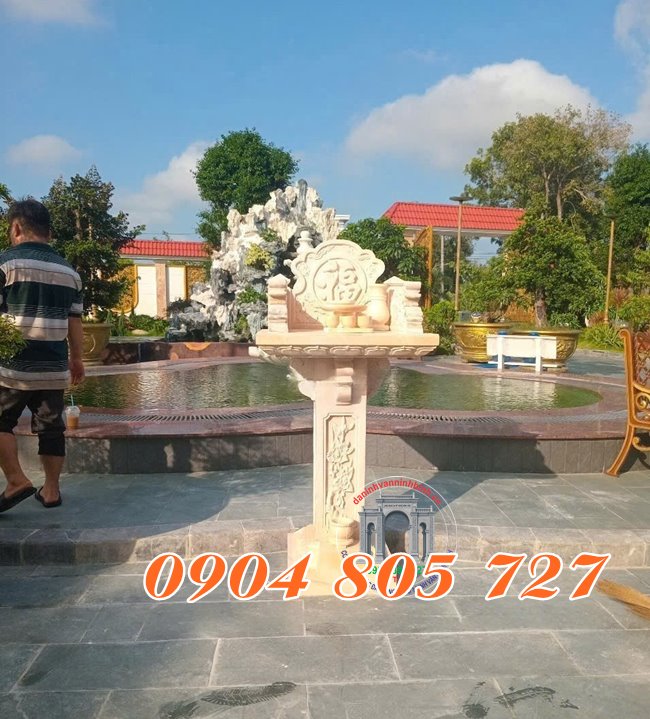 Bàn thiên đá vàng không mái ngoài trời Bàn thiên đá vàng không mái ngoài trời
