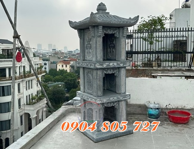 Cây hương miếu đá 2 - 3 tầng thờ ngoài trời ở Lai Châu