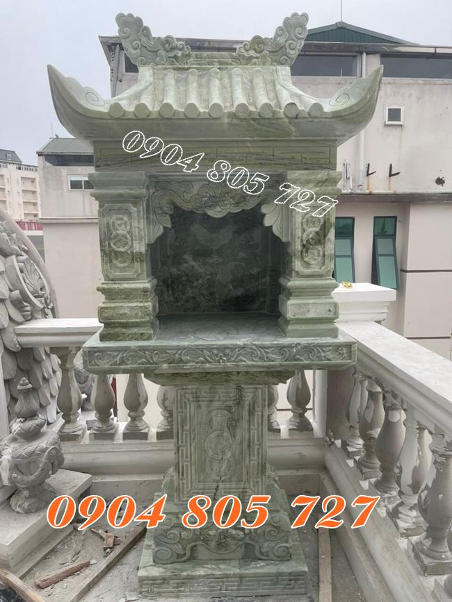 Mẫu am thờ thần bằng đá xanh ngọc ở Cao Bằng