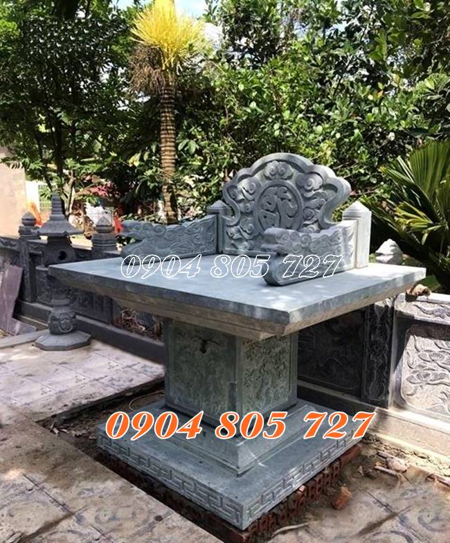Mẫu cây hương miếu đá không mái thờ thiên ở Lai Châu