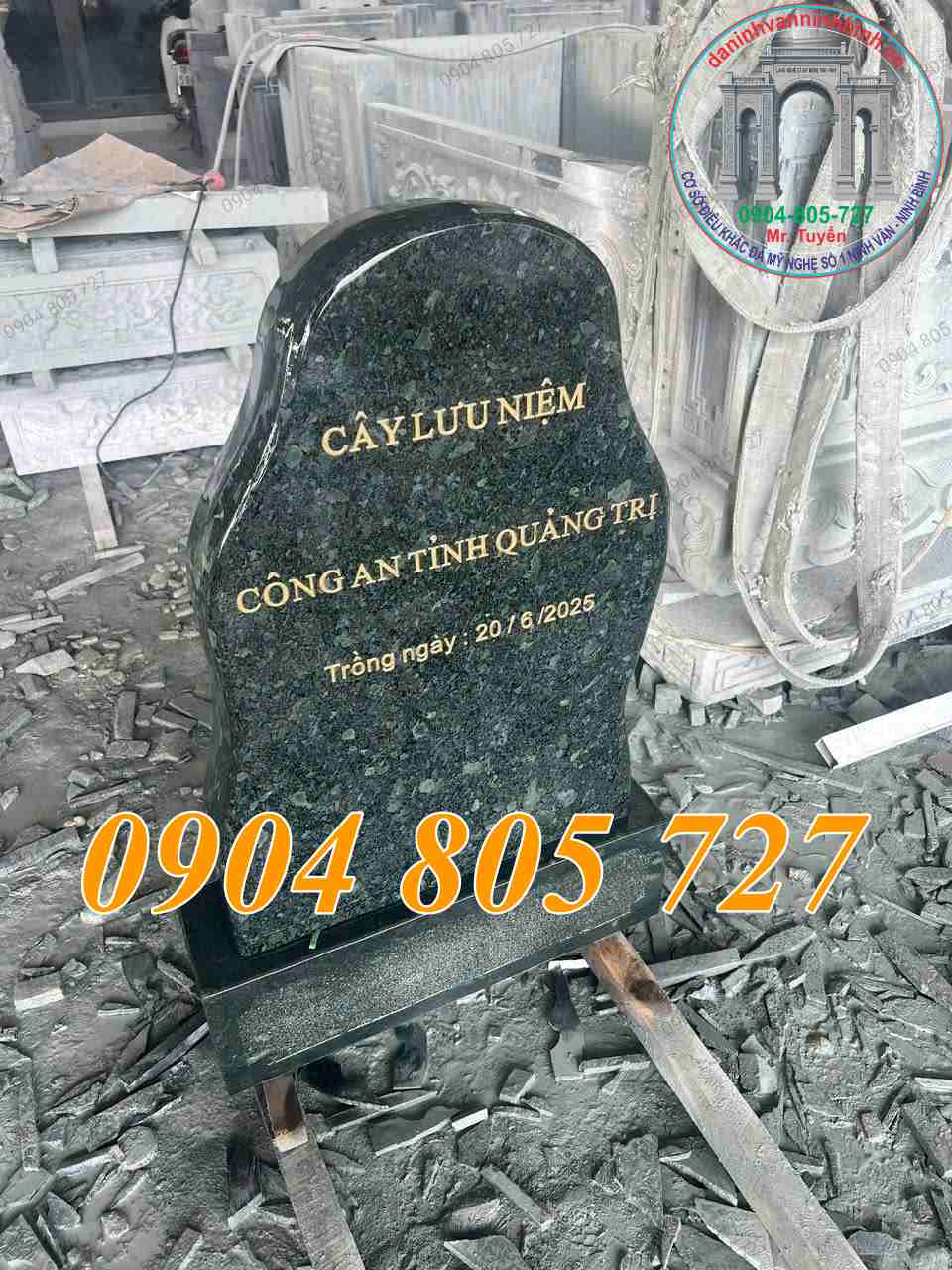 Mẫu bia đá lưu niệm