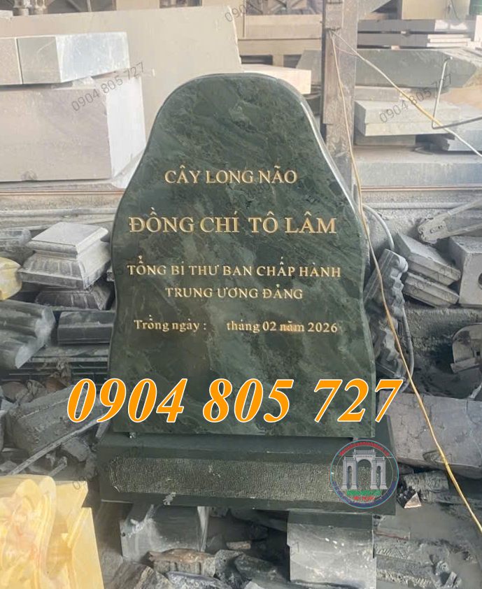 Khắc bia đá trồng cây lưu niệm